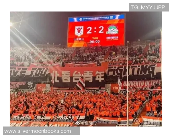 足球明星宅家唱响团结之声共度难关的温暖旋律